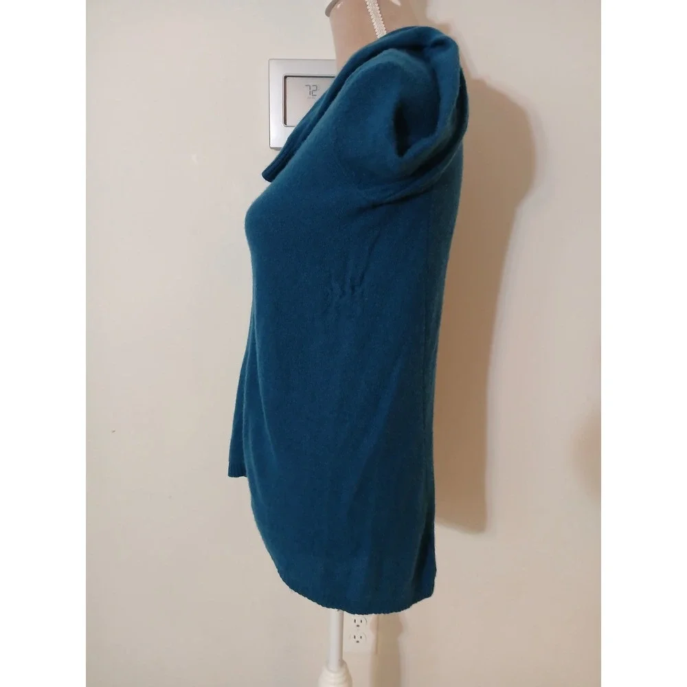 Olivia & Grace Cashmere Sweater Teal Blue Crew Neck Back Zip  Medium FLAWED